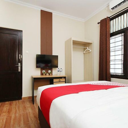 Oyo 572 Omah Gedongkuning Syariah Homestay Jogjakarta Buitenkant foto