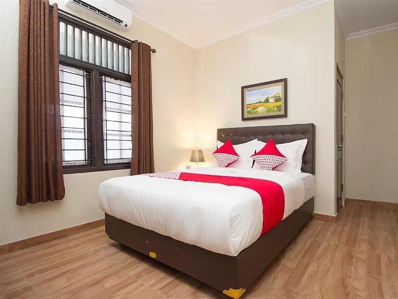 Oyo 572 Omah Gedongkuning Syariah Homestay Jogjakarta Buitenkant foto