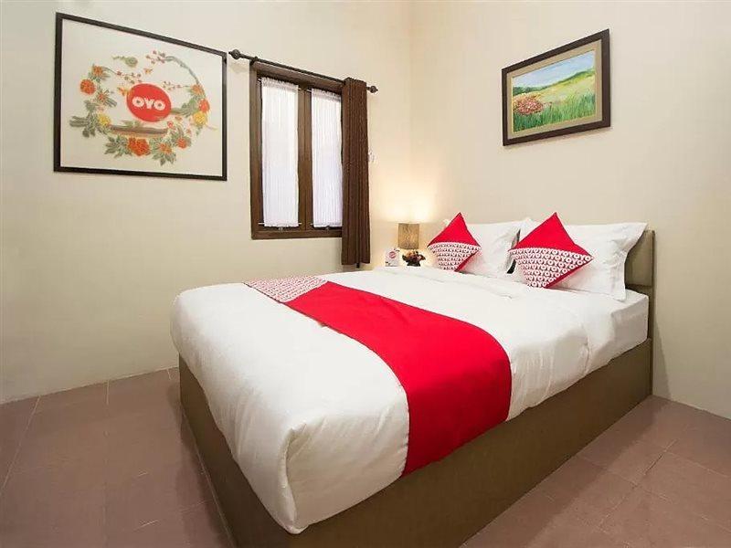 Oyo 572 Omah Gedongkuning Syariah Homestay Jogjakarta Buitenkant foto