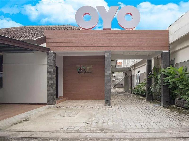 Oyo 572 Omah Gedongkuning Syariah Homestay Jogjakarta Buitenkant foto