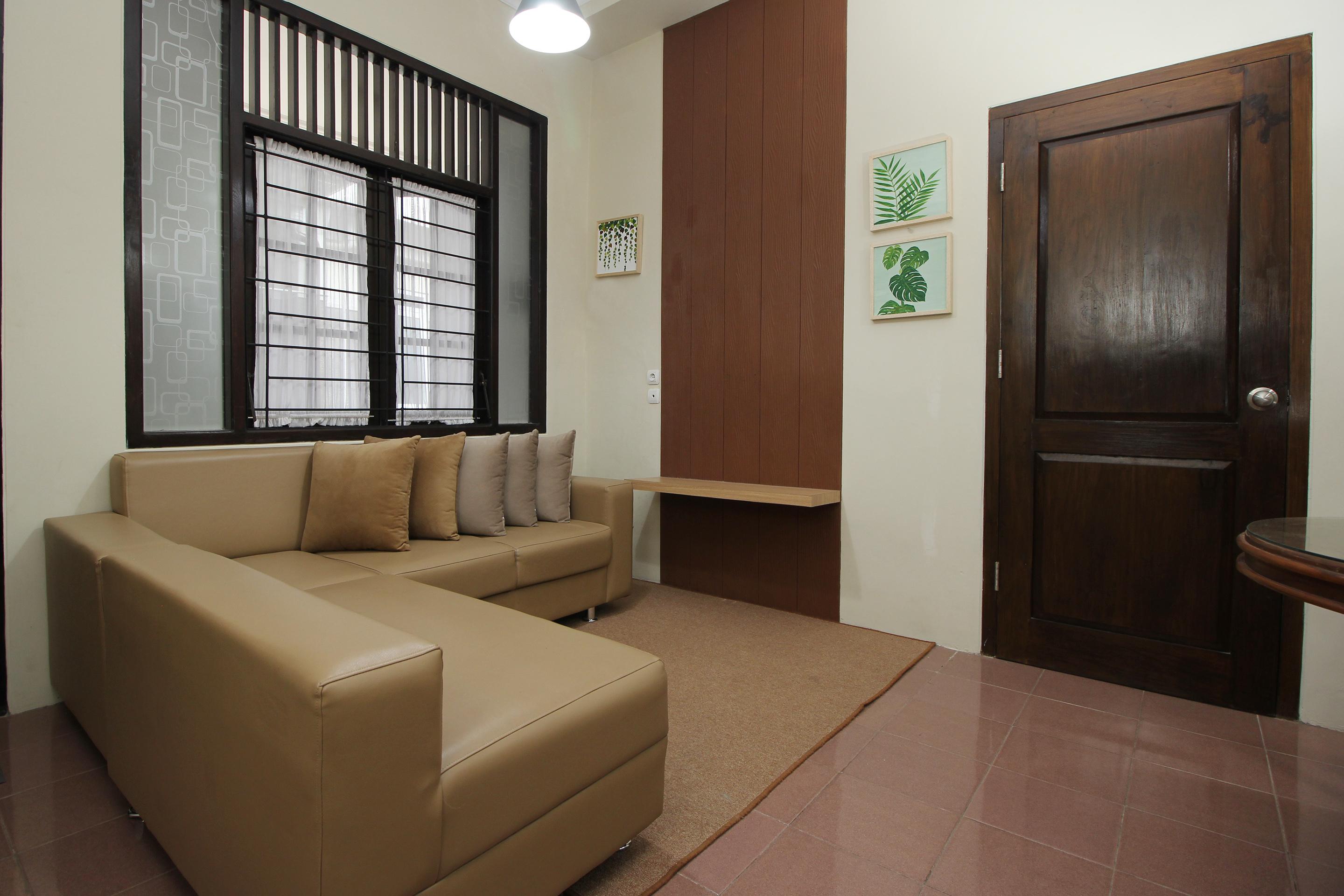 Oyo 572 Omah Gedongkuning Syariah Homestay Jogjakarta Buitenkant foto
