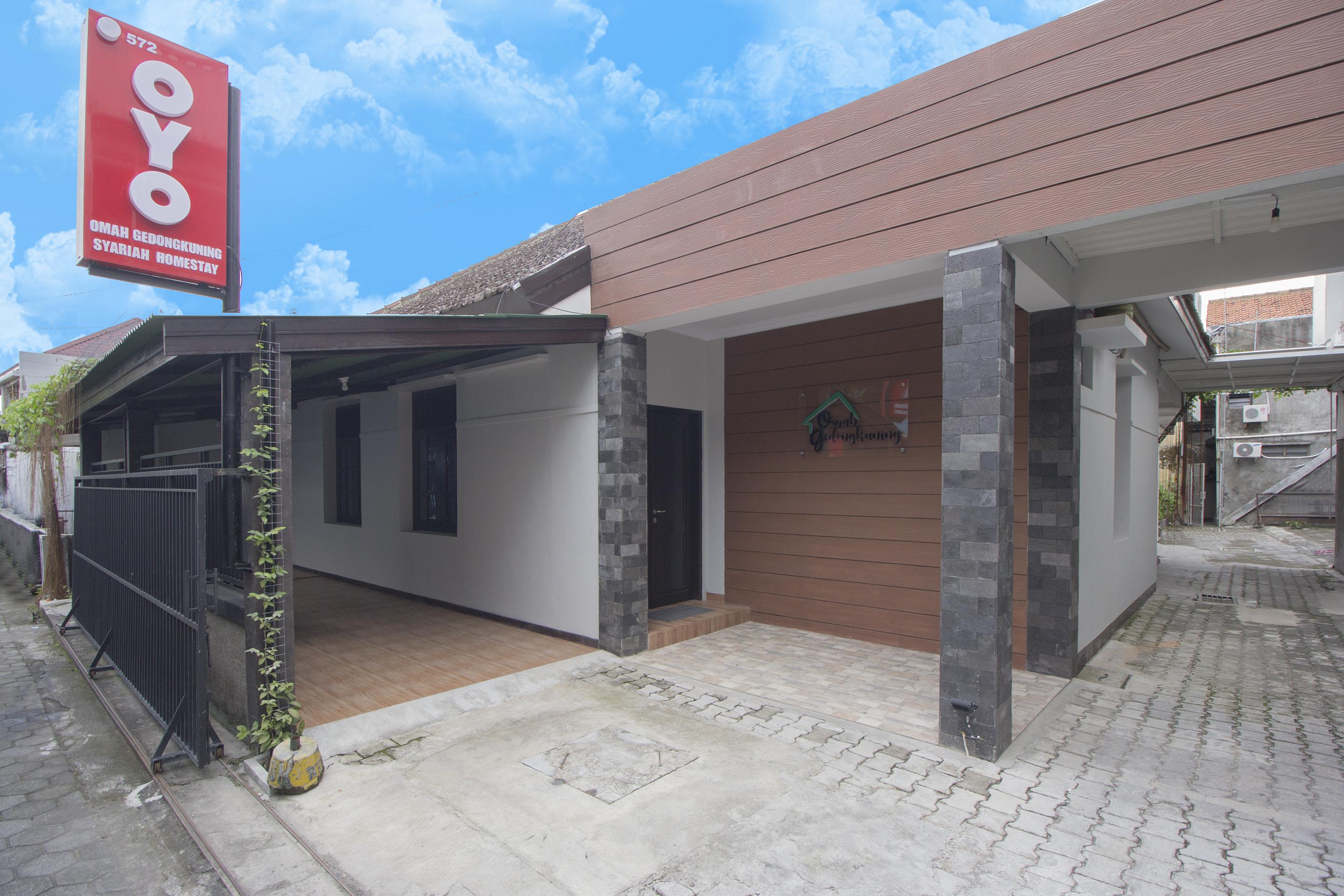 Oyo 572 Omah Gedongkuning Syariah Homestay Jogjakarta Buitenkant foto