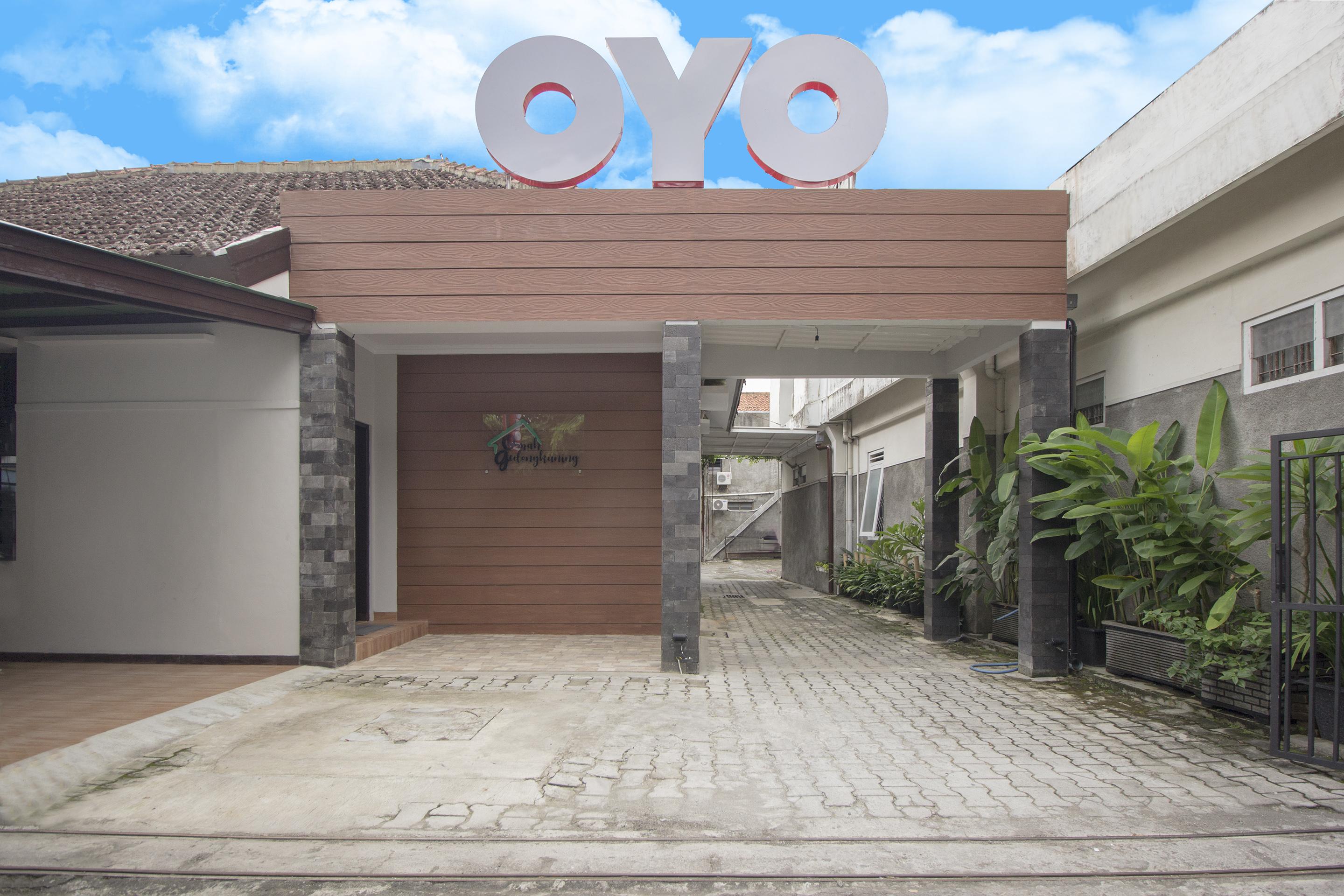 Oyo 572 Omah Gedongkuning Syariah Homestay Jogjakarta Buitenkant foto